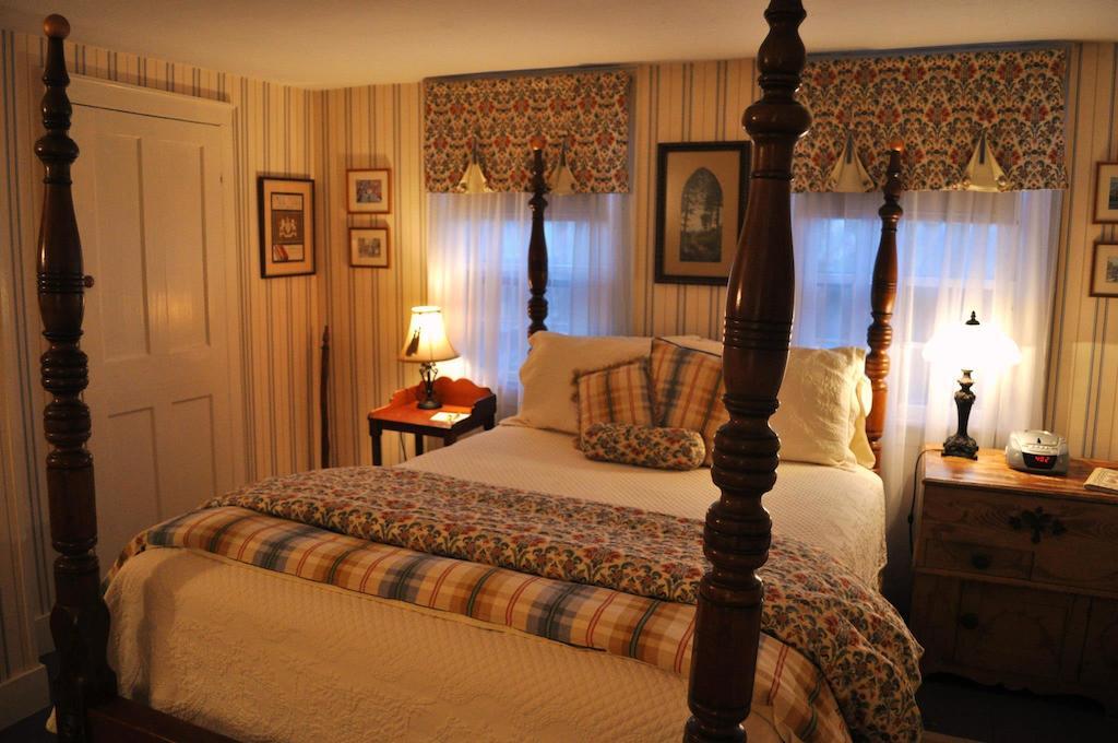 Colby Hill Inn Henniker 객실 사진