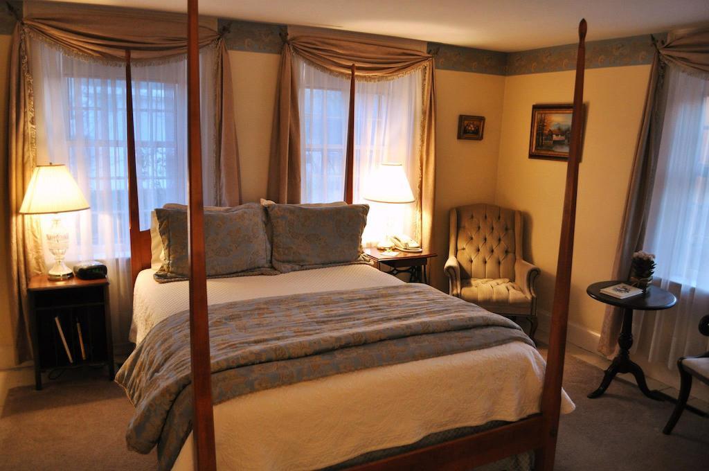 Colby Hill Inn Henniker 객실 사진